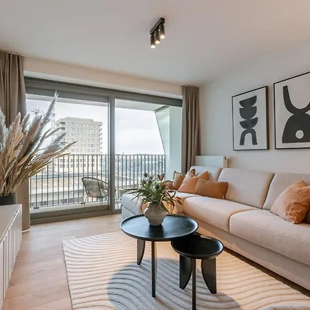 Huswell - Seaside With Shared Pool דירה *